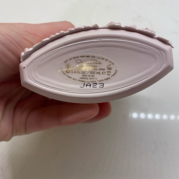 OSCAR DE LA RENTA✨ - Picture 2 of 4